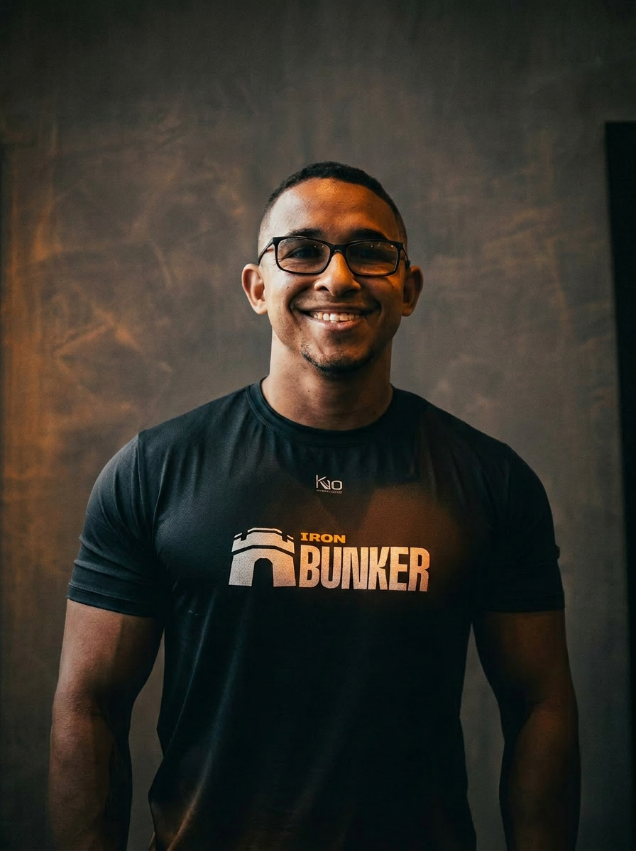 Treinador Lucas — Iron Bunker