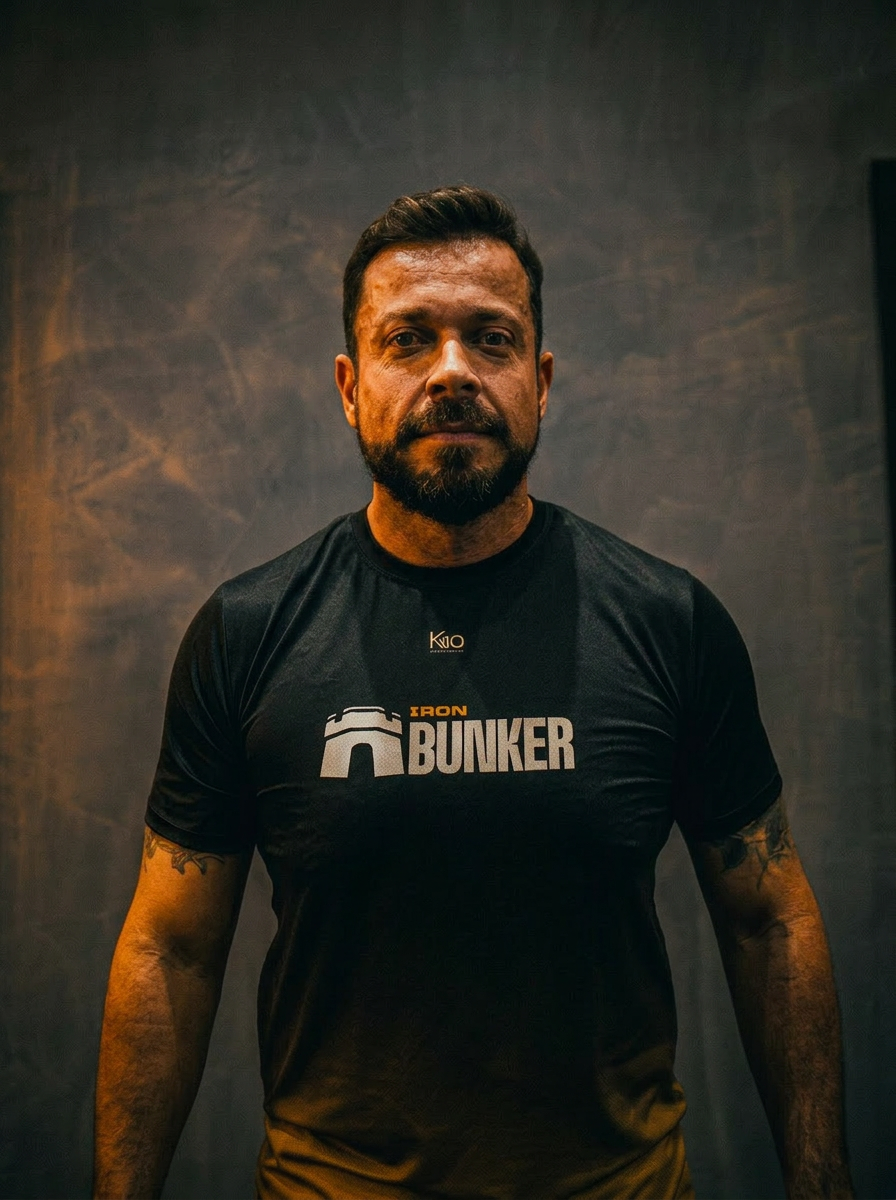 Treinador Vinicius — Iron Bunker